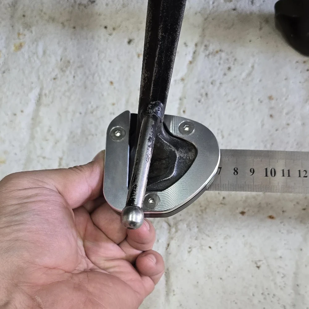 Side Stand Enlarge Kickstand Enlarger Support Extension For Suzuki GSF1250 GSF650 Bandit GSF 1250 650 S ABS GSX1250F/FA GSX650F
Side Stand Enlarge Kickstand Enlarger Support Extension For Suzuki GSF1250 GSF650 Bandit GSF 1250 650 S ABS GSX1250F/FA GSX650F
