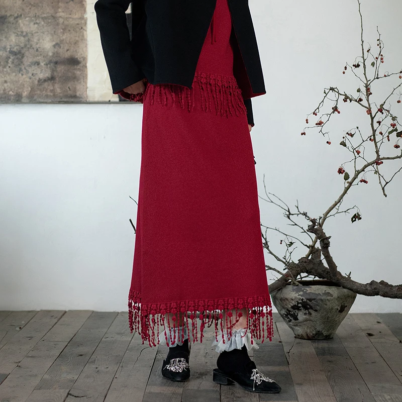 Elegant Oversized Knitted Half Skirt Women's Fashion Left Life Floral Lace Hemline Slimming Midi Skirt for Ladies
Elegant Oversized Knitted Half Skirt Women's Fashion Left Life Floral Lace Hemline Slimming Midi Skirt for Ladies