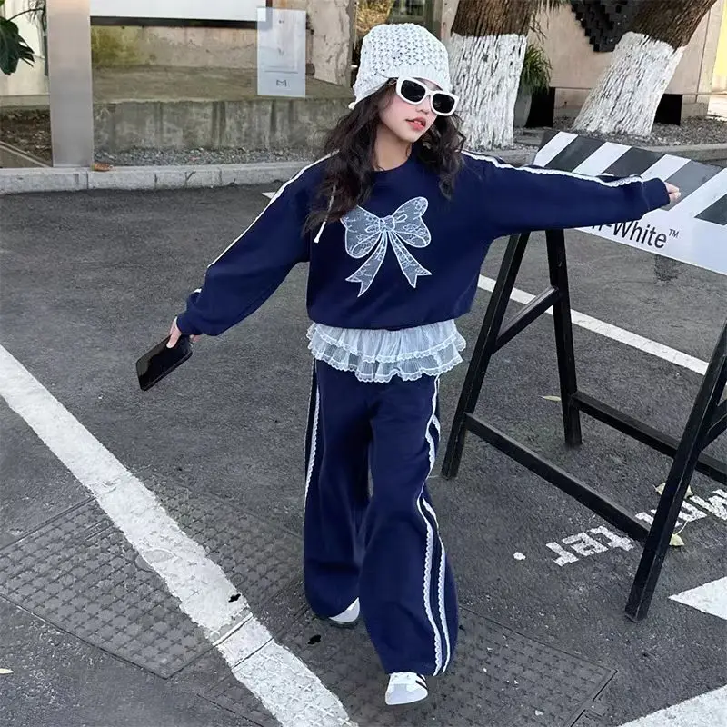 Korean Girls' Autumn Tracksuit - 2-Piece Sportswear Set | Long Sleeve Streetwear for Tweens Toddler Girl Clothes Baby Outfit Set
Korean Girls' Autumn Tracksuit - 2-Piece Sportswear Set | Long Sleeve Streetwear for Tweens Toddler Girl Clothes Baby Outfit Set