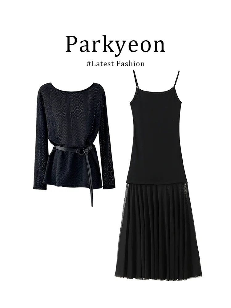 Parkyeon Design Black Hollow out Top And High Waist Skirt Set Women's Early Autumn New Style Chic Fashion Two-Piece Suit
Parkyeon Design Black Hollow out Top And High Waist Skirt Set Women's Early Autumn New Style Chic Fashion Two-Piece Suit