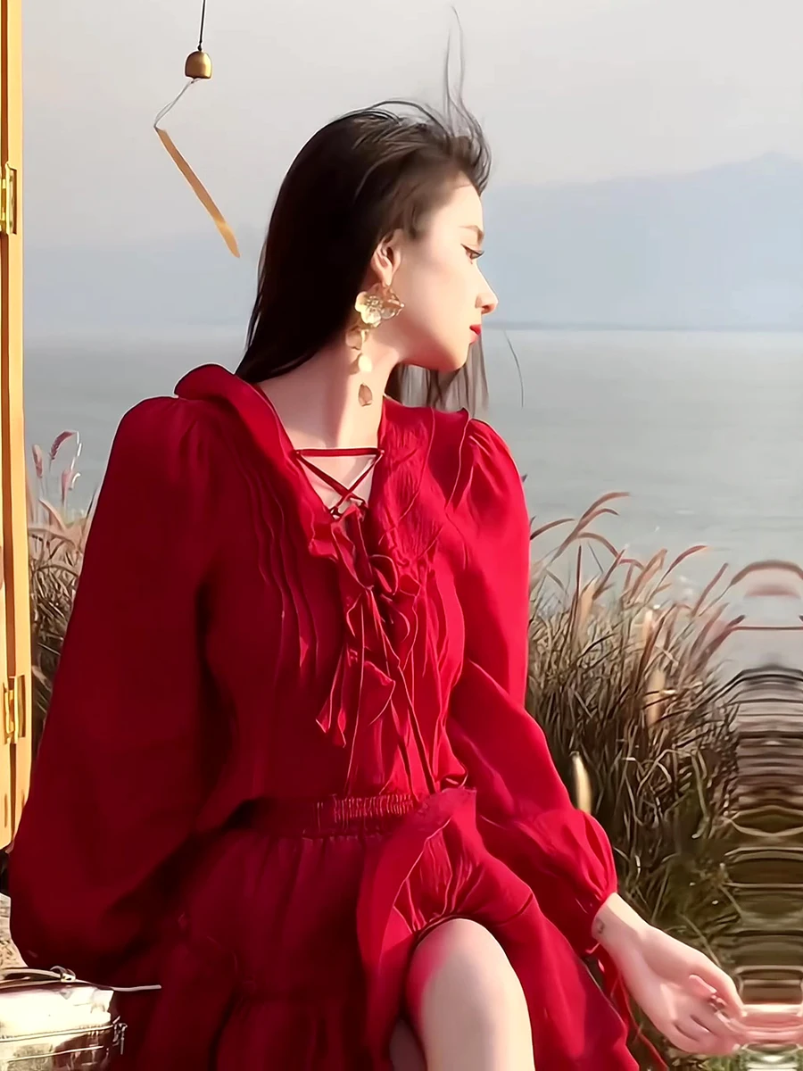 Fashionable High Waist Bell Sleeve Set Skirt with Lace Trim Women's Polyester Summer 2024 Two Piece Suit Elegant Classy
Fashionable High Waist Bell Sleeve Set Skirt with Lace Trim Women's Polyester Summer 2024 Two Piece Suit Elegant Classy