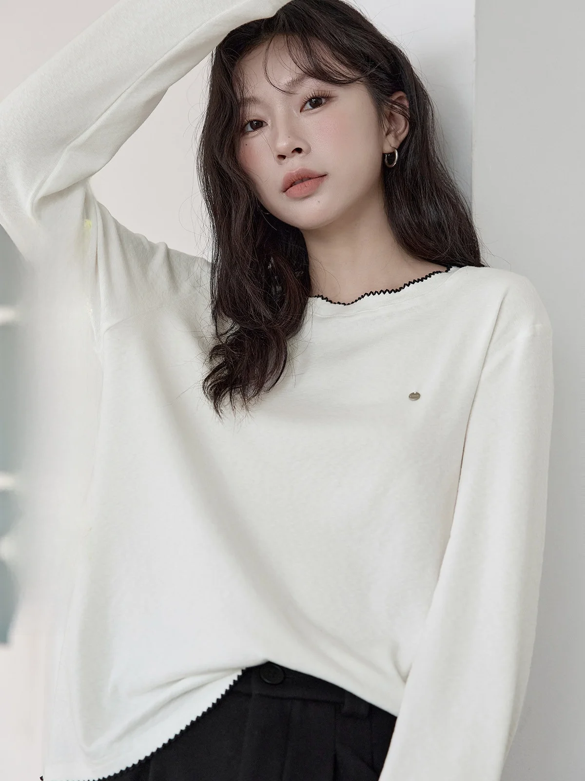 HuiXi White Lace Knitted Long Sve Women's Base irt Winter New Sle Commute Sle Regular Fit Knitted Sweater
HuiXi White Lace Knitted Long Sve Women's Base irt Winter New Sle Commute Sle Regular Fit Knitted Sweater