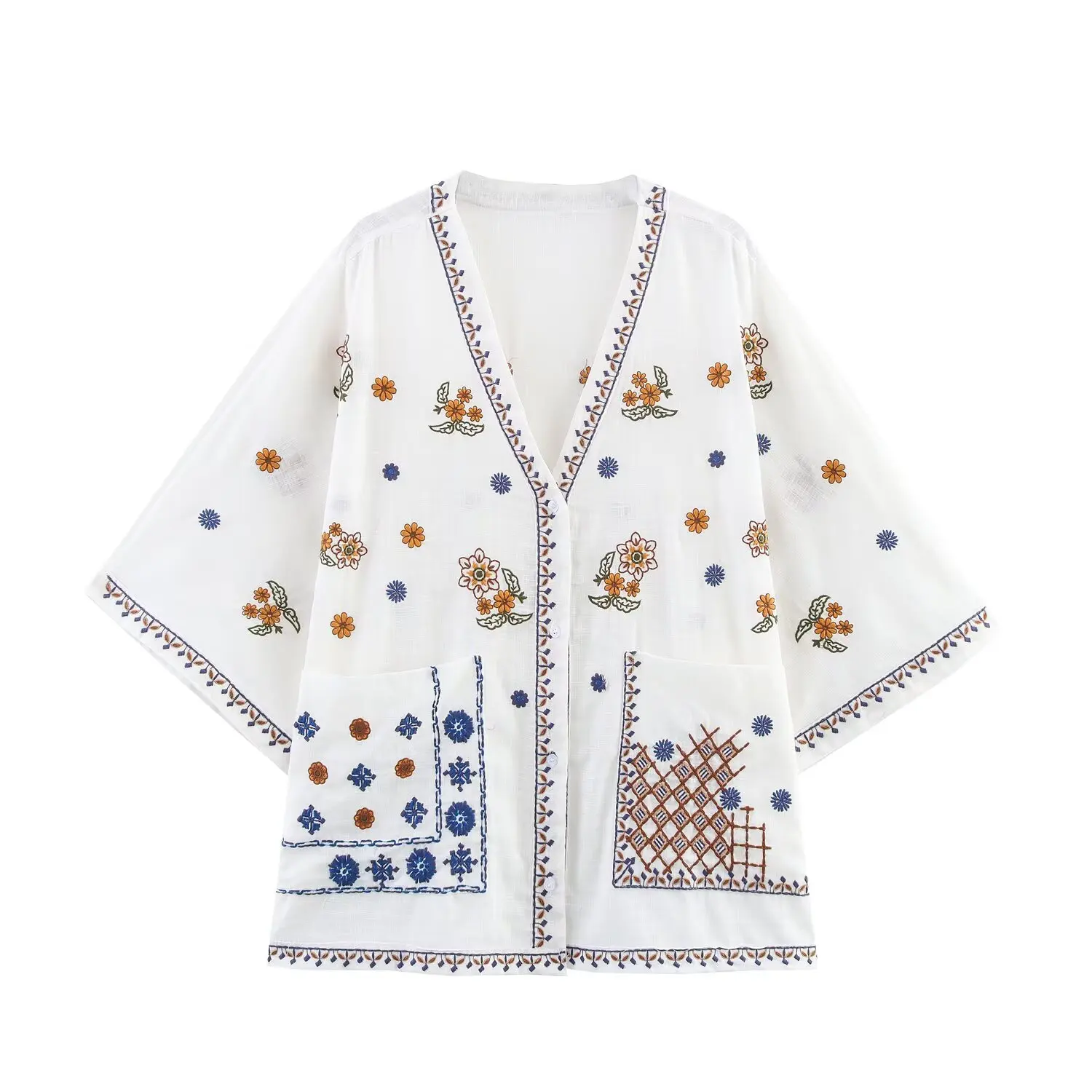 Women's new fashion pocket decoration loose single breasted V-neck embroidered shirt retro short sleeved women's shirt chic top
Women's new fashion pocket decoration loose single breasted V-neck embroidered shirt retro short sleeved women's shirt chic top