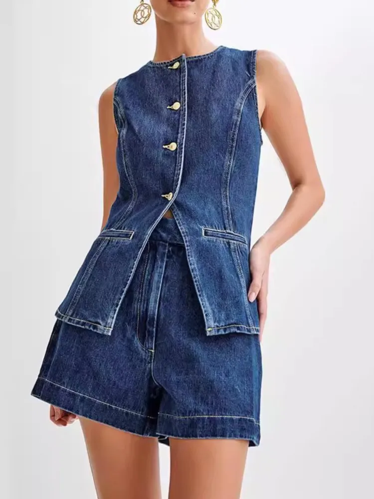 Denim Two Pieces Sets Women Fashion Slim Sleeveless Button Vest Top Wide Leg Shorts Suits 2024 Summer Y2K Office Lady Outfits
Denim Two Pieces Sets Women Fashion Slim Sleeveless Button Vest Top Wide Leg Shorts Suits 2024 Summer Y2K Office Lady Outfits