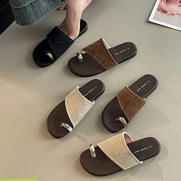 Casual slippers for summer 2026 retro soft soled women's outdoor cool slippers
Casual slippers for summer 2026 retro soft soled women's outdoor cool slippers