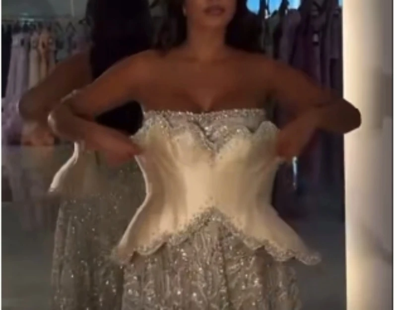 Корсет со стразами из бисера для выпускного свадебного платья, корсет на шнуровке сзади, индивидуальный корсет
Корсет со стразами из бисера для выпускного свадебного платья, корсет на шнуровке сзади, индивидуальный корсет