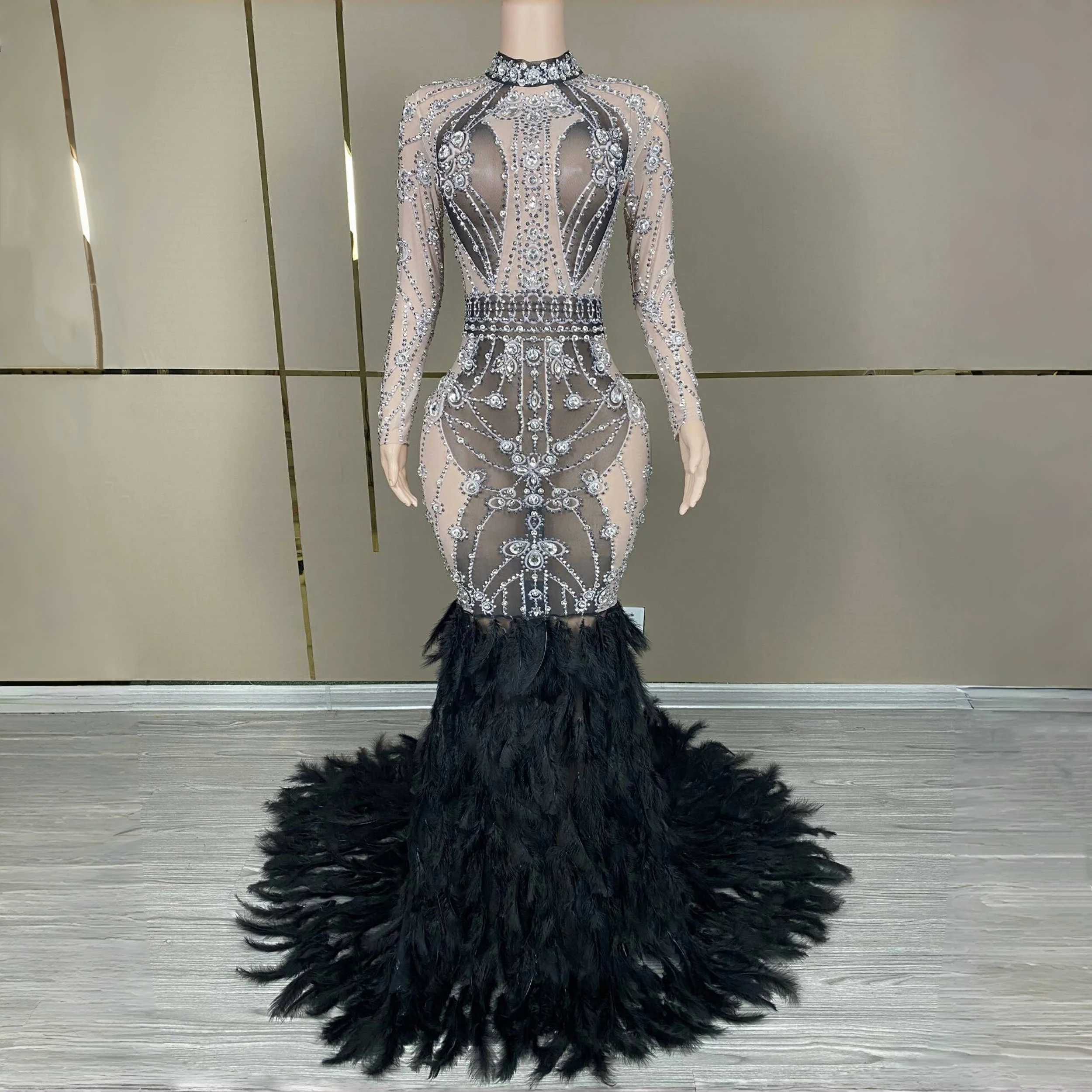 Sparkly Crystals High-end Sheer Mesh Evening Gown Cocktail Party Birthday Celebrate Black Long Feather Tail Dress Elegant Women
Sparkly Crystals High-end Sheer Mesh Evening Gown Cocktail Party Birthday Celebrate Black Long Feather Tail Dress Elegant Women