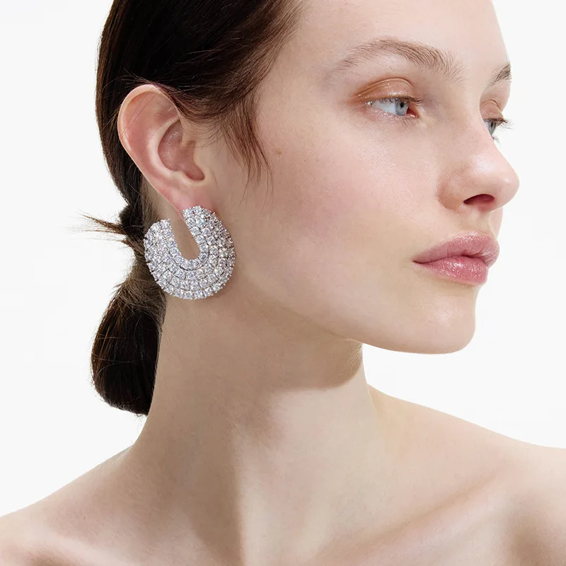 Rhinestone U Shape Earrings Shinning Fashion Charm Geometric Big Drop Earrings Jewelry for Women Girls Wedding Dress Accessories
Rhinestone U Shape Earrings Shinning Fashion Charm Geometric Big Drop Earrings Jewelry for Women Girls Wedding Dress Accessories
