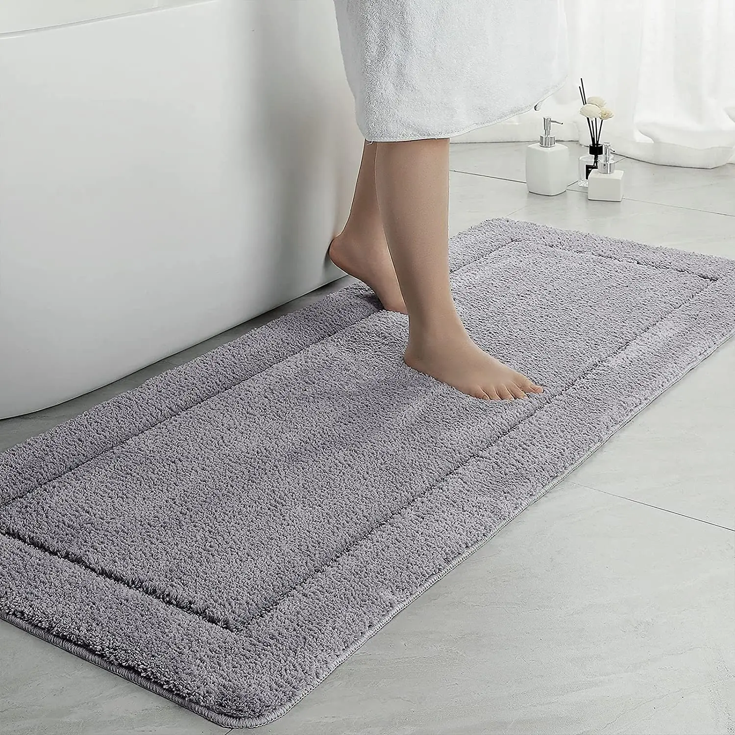 Super soft modern minimalist absorbent bathroom mats bathtub bedside non-slip foot pad luminous floor mat room door carpet
Super soft modern minimalist absorbent bathroom mats bathtub bedside non-slip foot pad luminous floor mat room door carpet