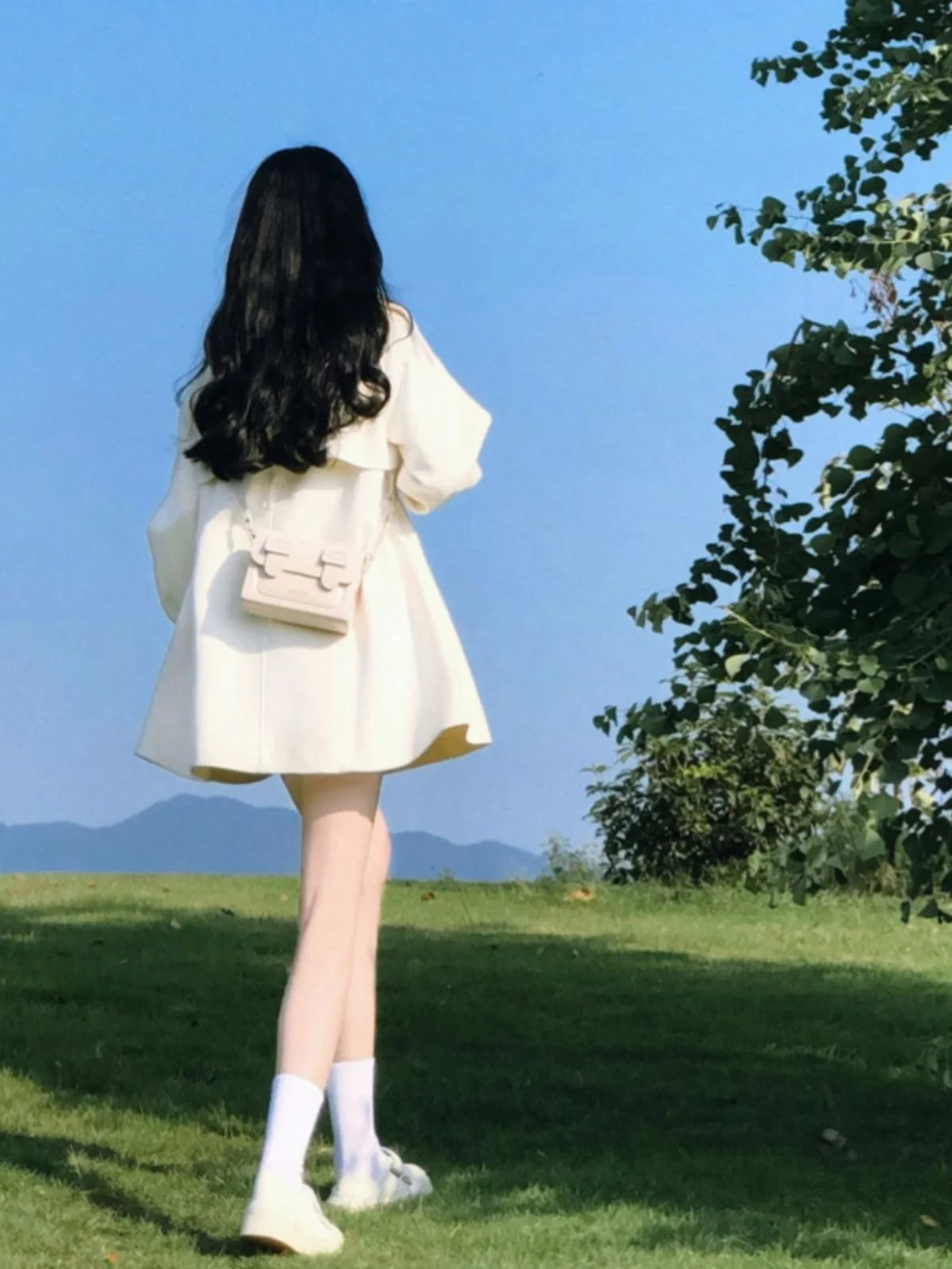 Ele Woolen Coat Spring 2026 New Arrival Korean Sle High Waist Button Design Long Sve Pure Color Fem Outerwear
Ele Woolen Coat Spring 2026 New Arrival Korean Sle High Waist Button Design Long Sve Pure Color Fem Outerwear