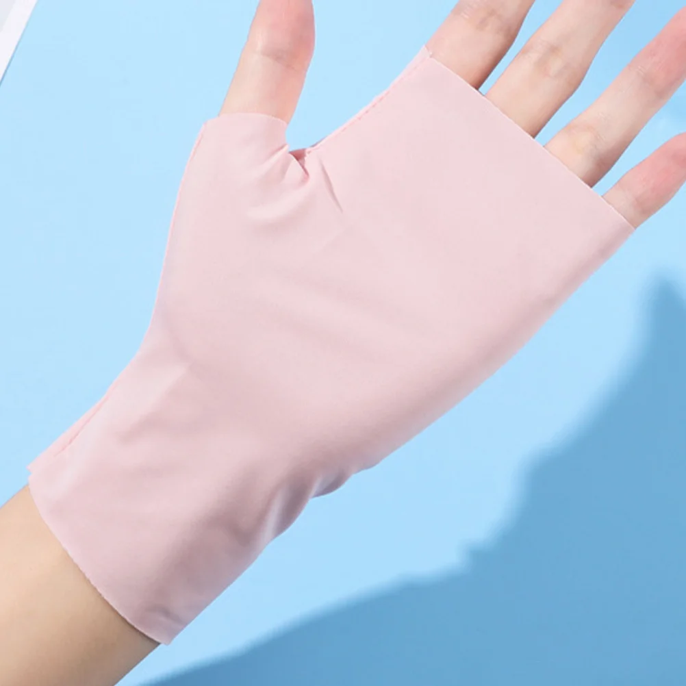 1Pair Sunscreen Half Finger Gloves for Manicure Uv Protective Nail Soft Elastic for Gel Nail Drying
1Pair Sunscreen Half Finger Gloves for Manicure Uv Protective Nail Soft Elastic for Gel Nail Drying