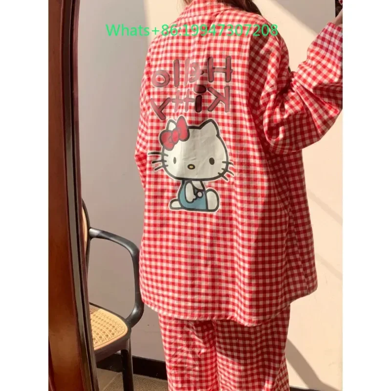 Новые летние пижамы HelloKitty с героями мультфильмов, женские кардиганы с лацканами из искусственного хлопка, брюки с длинными рукавами, домашняя одежда
Новые летние пижамы HelloKitty с героями мультфильмов, женские кардиганы с лацканами из искусственного хлопка, брюки с длинными рукавами, домашняя одежда