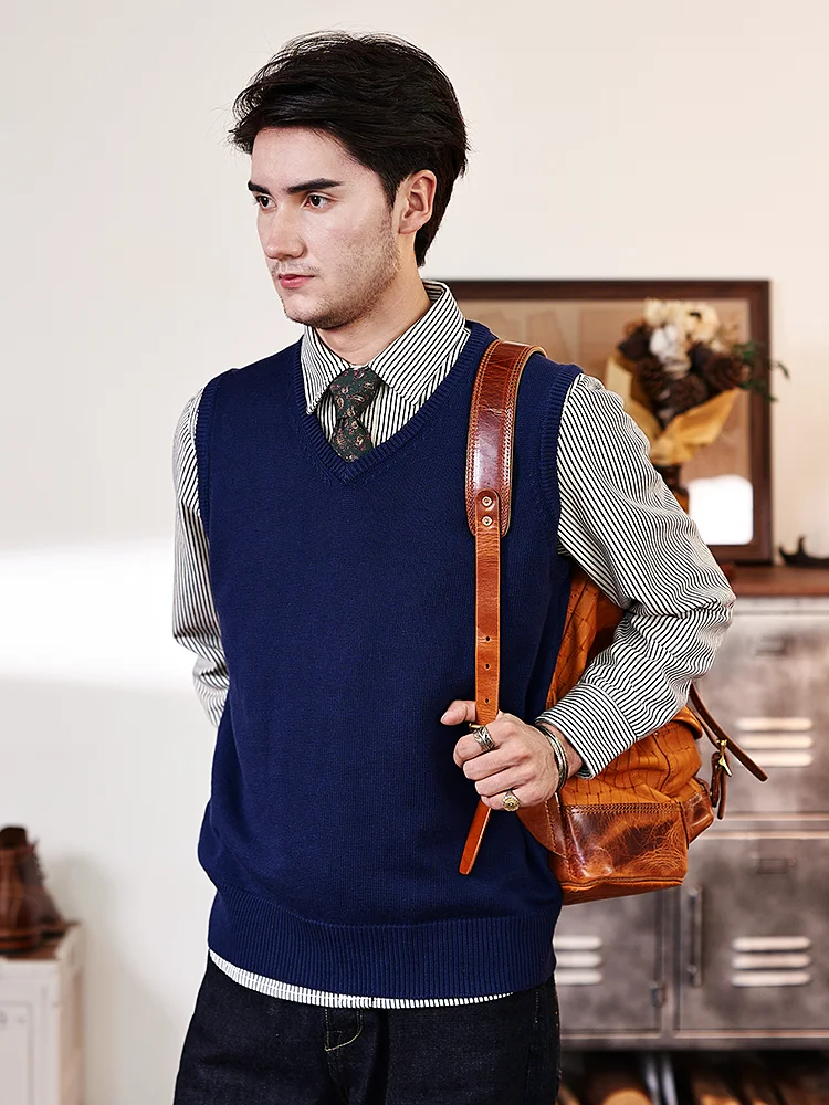 Retro Knitted Woolen V-Ne Svel Sweater Briti College Sle Men's Faion Urban Winter Warm Top Inner Vest
Retro Knitted Woolen V-Ne Svel Sweater Briti College Sle Men's Faion Urban Winter Warm Top Inner Vest