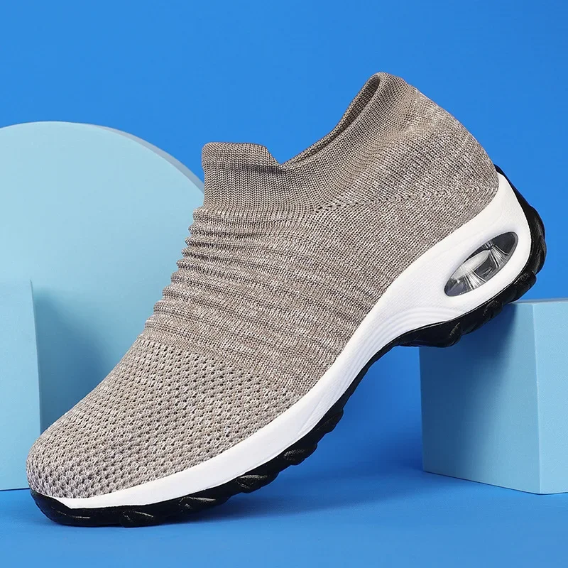 Plus-size Women's Flying Knitted Shoes Sports Ankle Boots Outdoor Casual Shoes for Commuting Women's Sneakers with Air Cushions
Plus-size Women's Flying Knitted Shoes Sports Ankle Boots Outdoor Casual Shoes for Commuting Women's Sneakers with Air Cushions