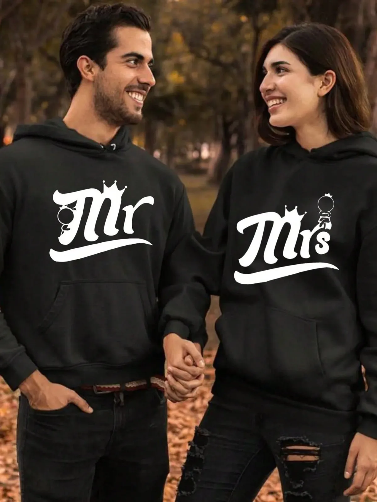 Цельная повседневная модная пара с короной и кольцом, одинаковая толстовка с капюшоном на шнурке для пары, топ унисекс, свадебная толстовка для невесты и жениха
Цельная повседневная модная пара с короной и кольцом, одинаковая толстовка с капюшоном на шнурке для пары, топ унисекс, свадебная толстовка для невесты и жениха