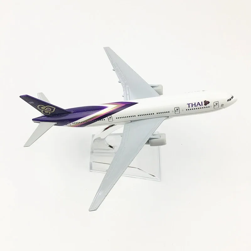 Модель самолета Thai Airways B777 из сплава, 16 см, масштаб 1:400, авиационная игрушка-реплика, детская игрушка-сувенир с подставкой
Модель самолета Thai Airways B777 из сплава, 16 см, масштаб 1:400, авиационная игрушка-реплика, детская игрушка-сувенир с подставкой