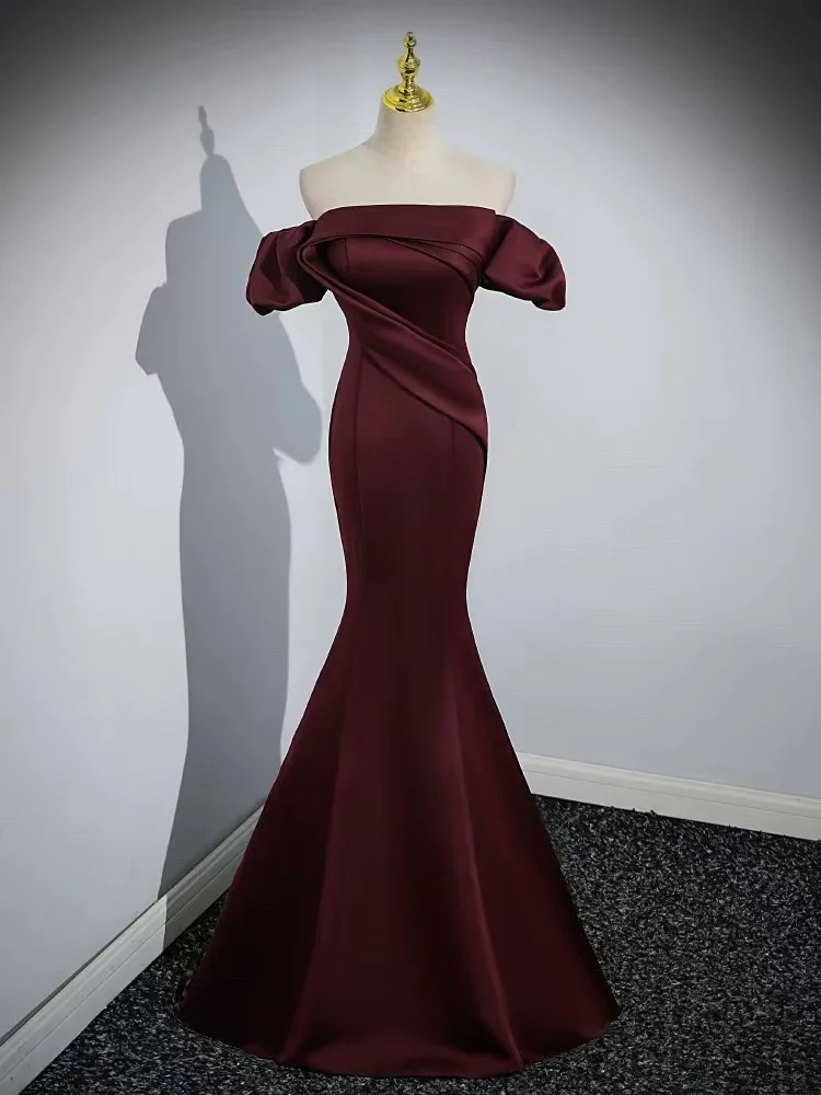 One-shoulder fishtail toast dress bride's high-end satin red wedding dress slim annual party evening dress
One-shoulder fishtail toast dress bride's high-end satin red wedding dress slim annual party evening dress