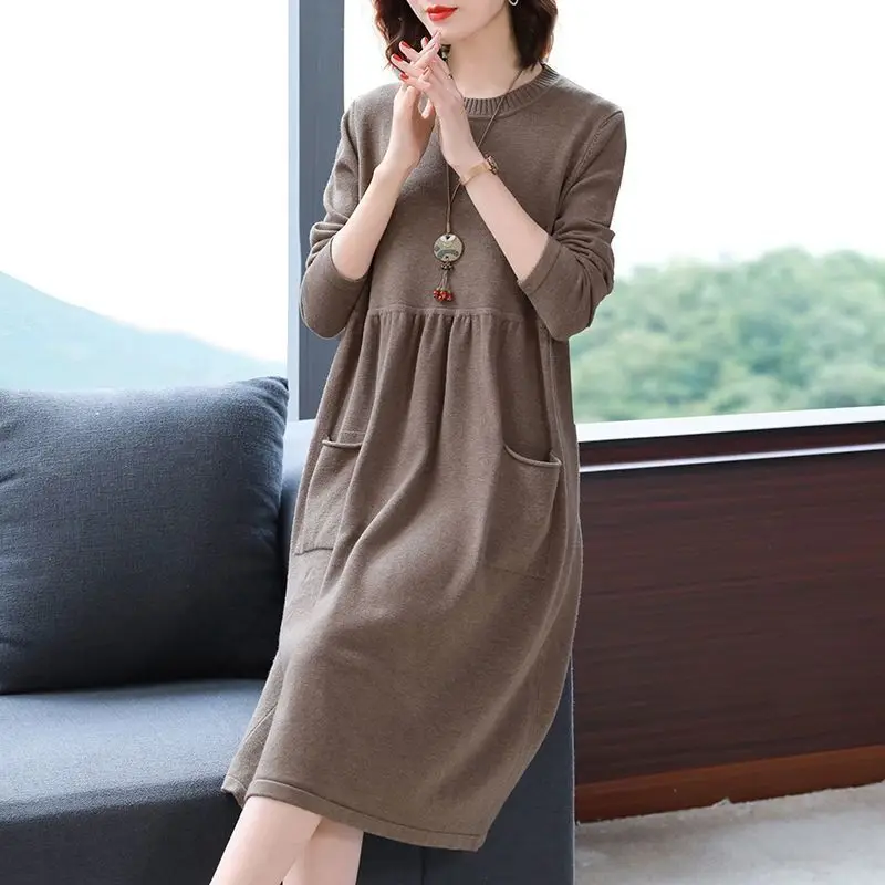 Women Casual Oversize Knitting Dress For Autumn Winter 2023 New Solid O-neck Waist Folds Pockets Female Long Sweater Dresses
Women Casual Oversize Knitting Dress For Autumn Winter 2023 New Solid O-neck Waist Folds Pockets Female Long Sweater Dresses