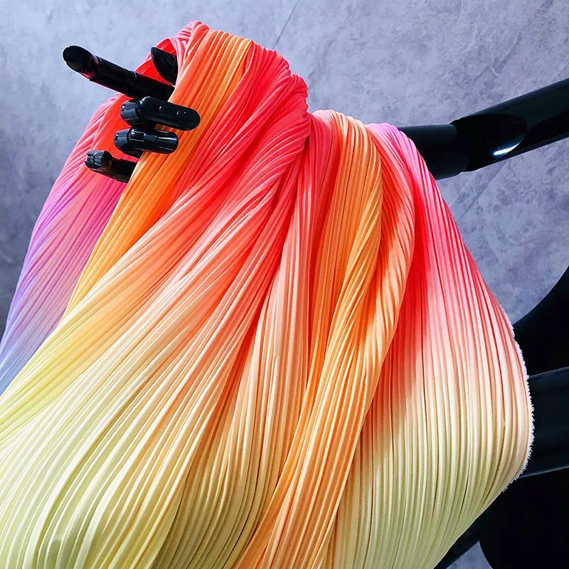 Gradient Rainbow Color Pleated Texture Designer Fabric Handmade Decorative Painting Background Creative Cloth
Gradient Rainbow Color Pleated Texture Designer Fabric Handmade Decorative Painting Background Creative Cloth