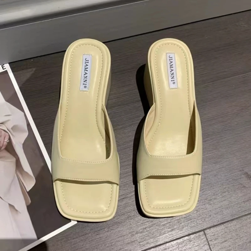 Summer Wedges Women Slippers Fad Square Toe High Heels Shoes 2025 Designer New Slides Pumps Elegant Flip Flops Sandalias Mujer
Summer Wedges Women Slippers Fad Square Toe High Heels Shoes 2025 Designer New Slides Pumps Elegant Flip Flops Sandalias Mujer