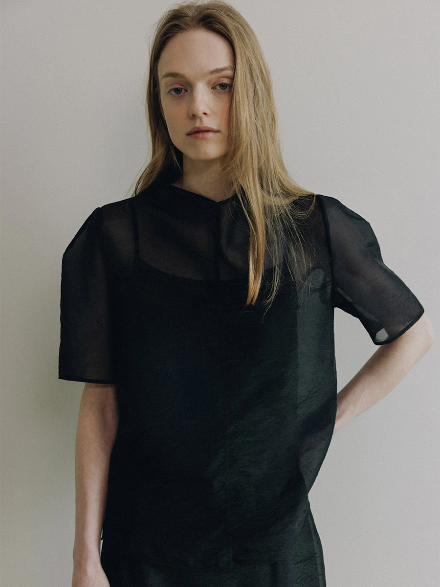 Nuo Xiaola Authentic 2026 Spring Summer New Brand LOE Stand Collar Lightweight Chiffon Shirt Women's Casual Style
Nuo Xiaola Authentic 2026 Spring Summer New Brand LOE Stand Collar Lightweight Chiffon Shirt Women's Casual Style