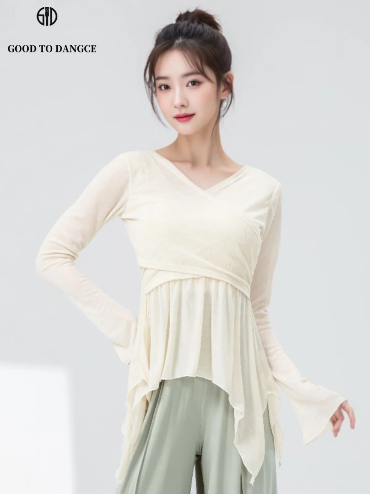 New Classical Dance Long Sleeves Folk Dance Clothes And Female Woman Tops China Perform Dance Costume
New Classical Dance Long Sleeves Folk Dance Clothes And Female Woman Tops China Perform Dance Costume