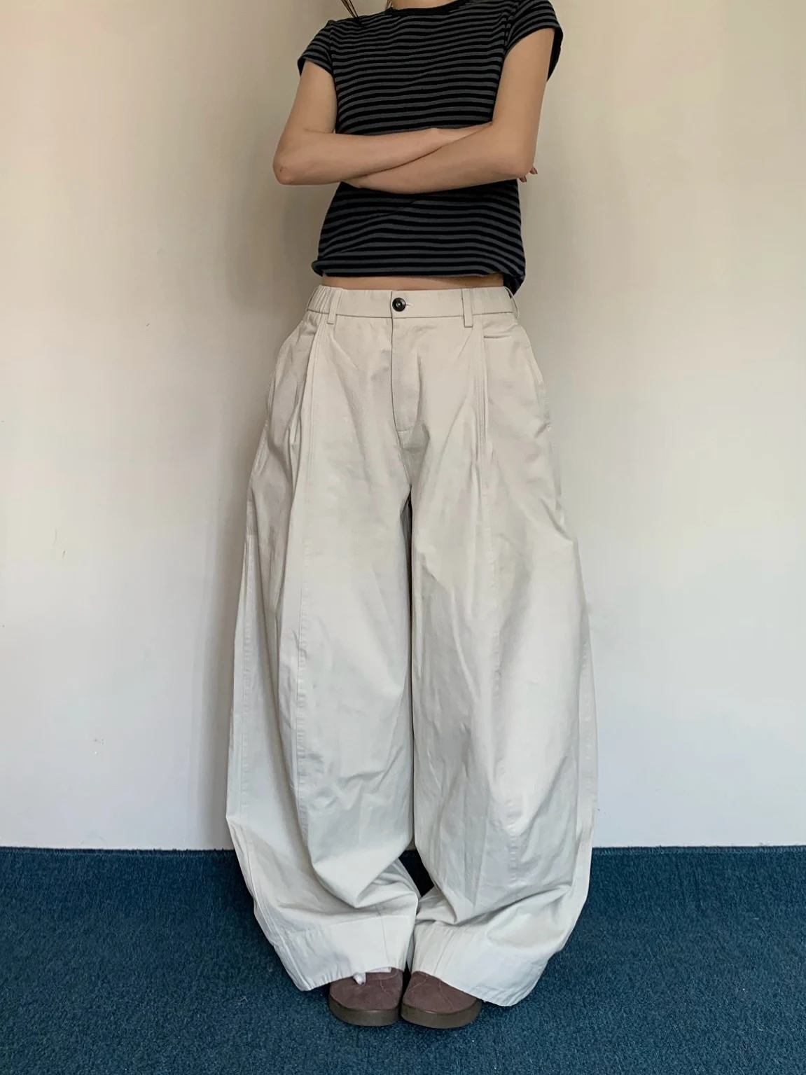 Casual Wide Leg Pants Workwear Style Floor-Length Drapey Loose Trousers Cone Shape Couple's Comfortable Casual Pants
Casual Wide Leg Pants Workwear Style Floor-Length Drapey Loose Trousers Cone Shape Couple's Comfortable Casual Pants