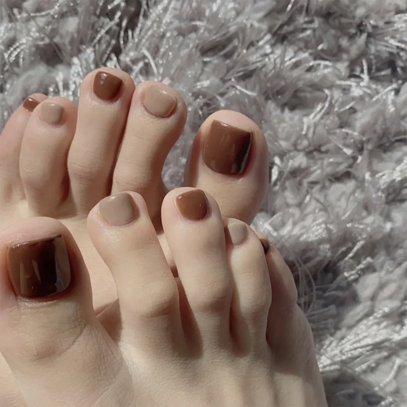24Pcs Short Press On Toenails Solid Color Simple Charm Fake Toenails Red/Brown Stick-on False Toe Nails Summer DIY Manicure
24Pcs Short Press On Toenails Solid Color Simple Charm Fake Toenails Red/Brown Stick-on False Toe Nails Summer DIY Manicure