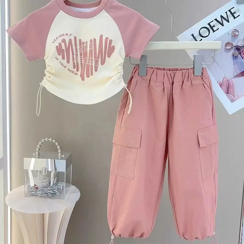 Girls' Summer Set 2025 New Mid University Children's T-shirt Work Pants Two Piece Set Girls' Fashion Clothing
Girls' Summer Set 2025 New Mid University Children's T-shirt Work Pants Two Piece Set Girls' Fashion Clothing