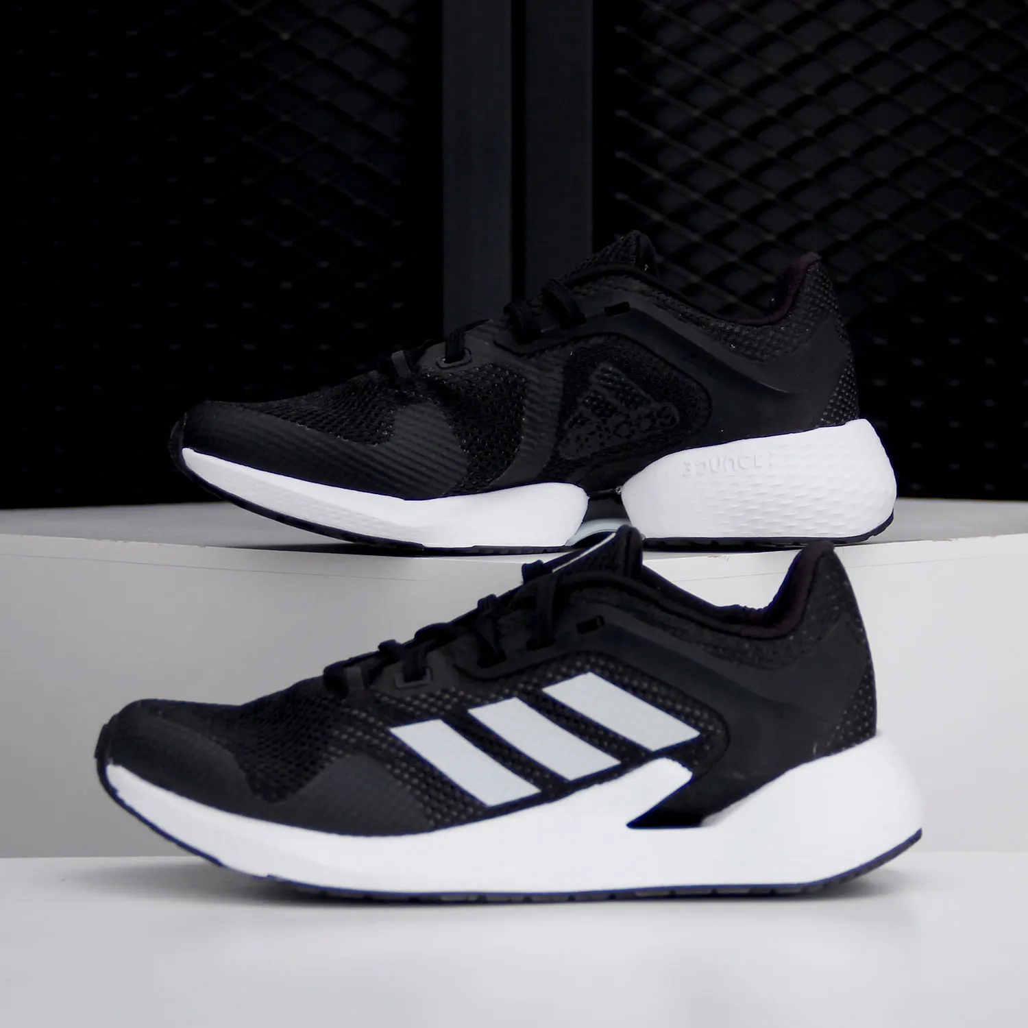 Adidas оригинальные летние новые женские тренировочные кроссовки высокой интенсивности EG9596
Adidas оригинальные летние новые женские тренировочные кроссовки высокой интенсивности EG9596