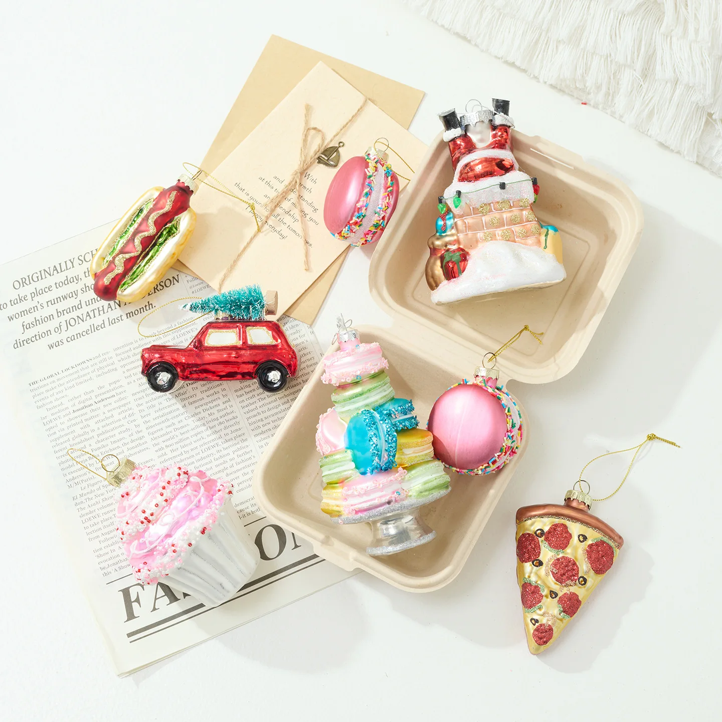 New Shaped Glass Christmas Ball Christmas Tree Pendant Colorful Macaron Cake Painted Ball Christmas Decorations
New Shaped Glass Christmas Ball Christmas Tree Pendant Colorful Macaron Cake Painted Ball Christmas Decorations