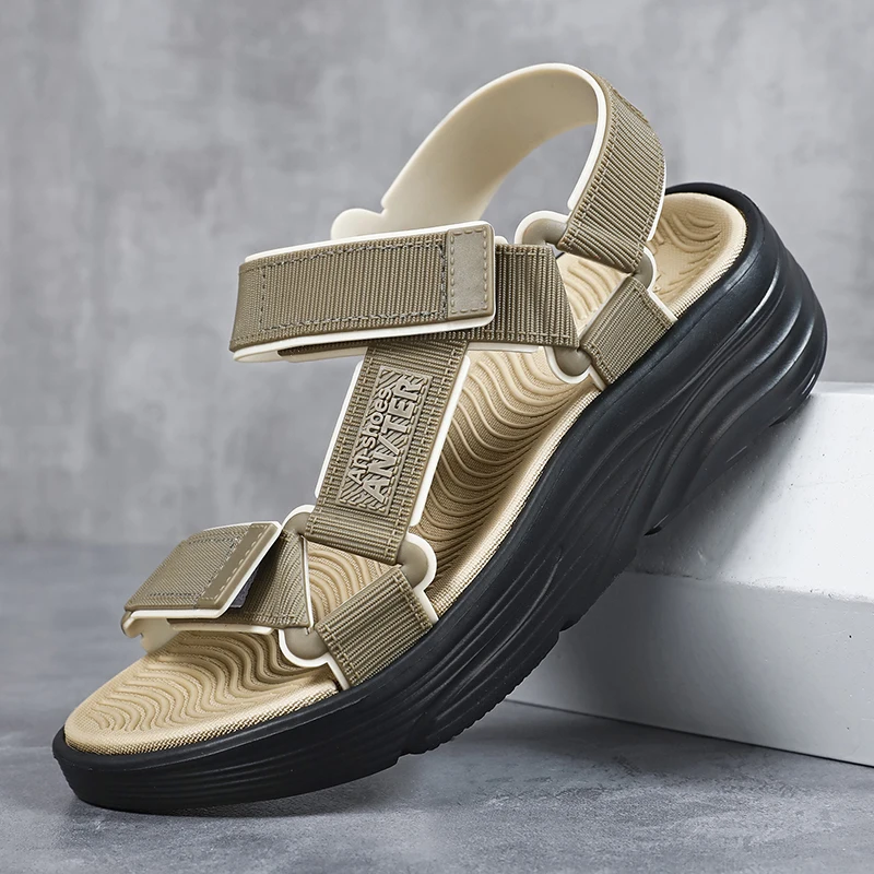 A pair of children's teen velcro sports sandals cushioned thick sole adjustable straps anti-slip outdoor beach shoes LZ-1869
A pair of children's teen velcro sports sandals cushioned thick sole adjustable straps anti-slip outdoor beach shoes LZ-1869