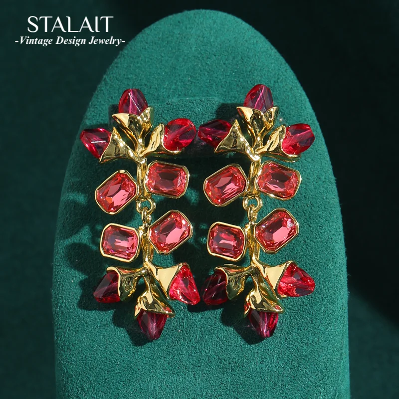 Vintage Pink Crystal Earrings Gold Color Stone Leaf Statement Luxury Designer Woman Accessories Jewelry High Quality Banquet New
Vintage Pink Crystal Earrings Gold Color Stone Leaf Statement Luxury Designer Woman Accessories Jewelry High Quality Banquet New