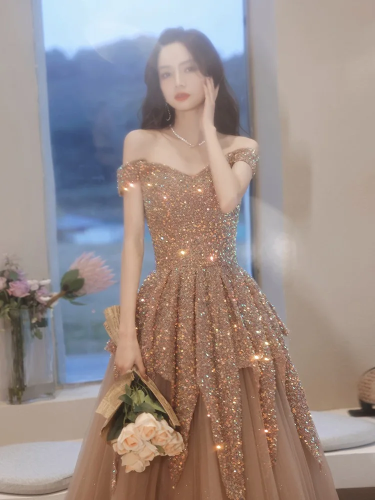 Champagne Prom Party Gowns Off Shoulder A-Line Backless Luxury Sequins Boat Collar Bandage Wedding Evening Dresses
Champagne Prom Party Gowns Off Shoulder A-Line Backless Luxury Sequins Boat Collar Bandage Wedding Evening Dresses