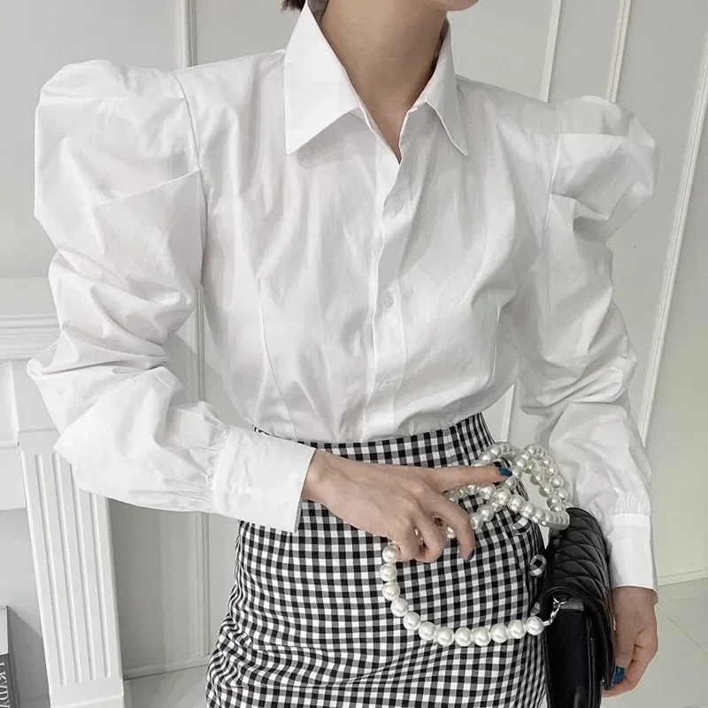 Korean Chic Design Bubble Sleeve White Shirt for Women Fashion Turn Down Collar Contrasting Stripes Single Breasted Loose Blouse
Korean Chic Design Bubble Sleeve White Shirt for Women Fashion Turn Down Collar Contrasting Stripes Single Breasted Loose Blouse