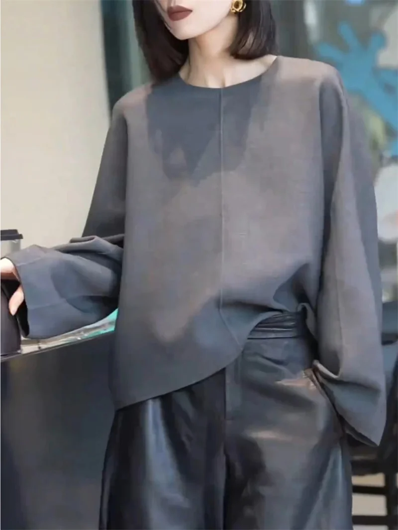 Korean Fashion Gray Office Lady Blouse Spring Autumn O Neck Simple Loose Long Sleeve Elegant Work Shirts Casual Women Tops
Korean Fashion Gray Office Lady Blouse Spring Autumn O Neck Simple Loose Long Sleeve Elegant Work Shirts Casual Women Tops