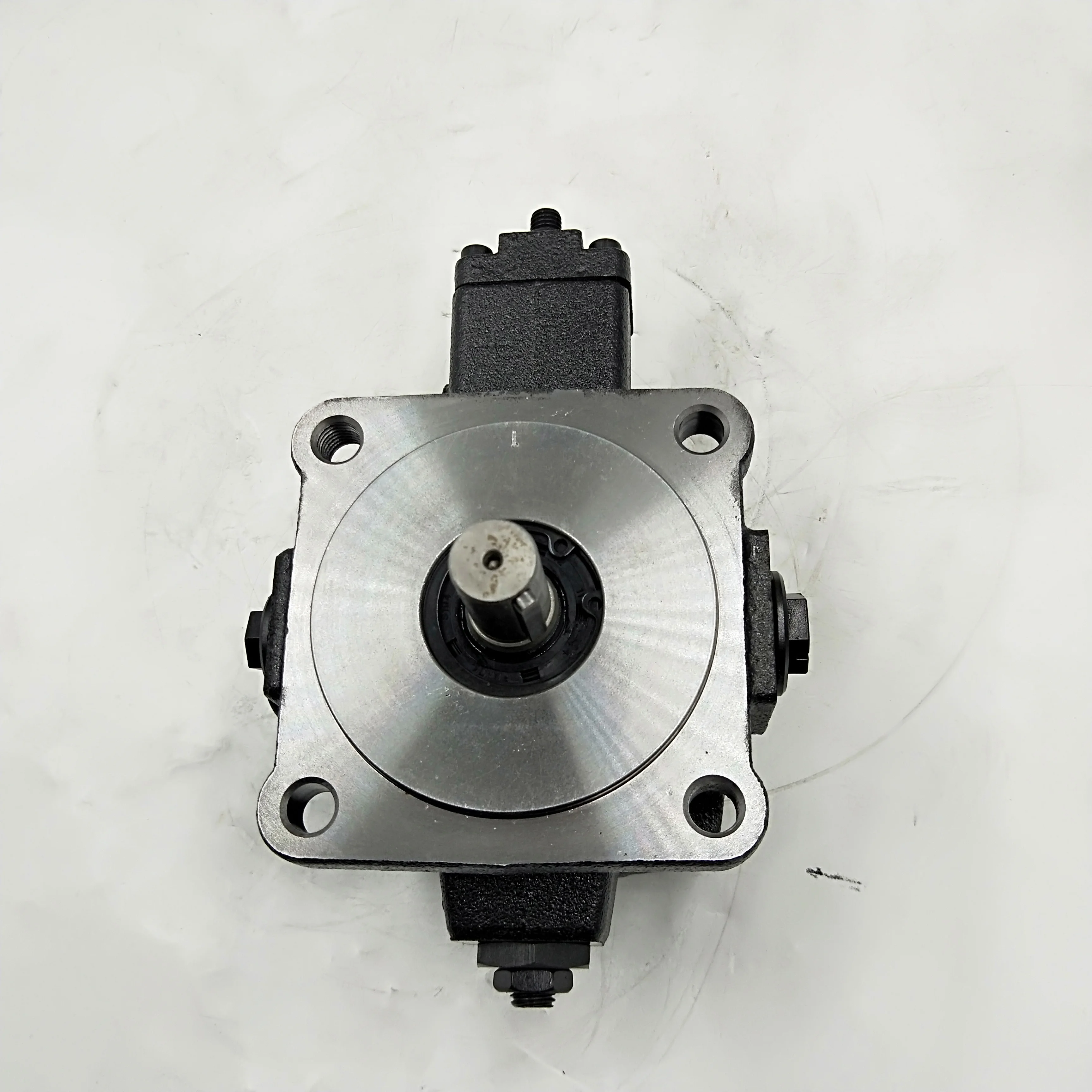 Variable Displacement Double Vane Pump TCVVP VPVCC VPKCC-F15-20-30-40-F12-F08 VPKCC-F2323/F2626/F3030/F4040
Variable Displacement Double Vane Pump TCVVP VPVCC VPKCC-F15-20-30-40-F12-F08 VPKCC-F2323/F2626/F3030/F4040