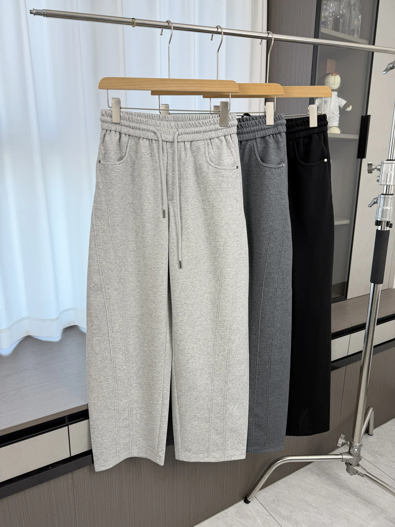 Men's Casual Straight Leg Pants Breathable Comfortable Slimming Spring Seasonal 3D Tailoring Men's Fashion Loose Fit Trousers
Men's Casual Straight Leg Pants Breathable Comfortable Slimming Spring Seasonal 3D Tailoring Men's Fashion Loose Fit Trousers