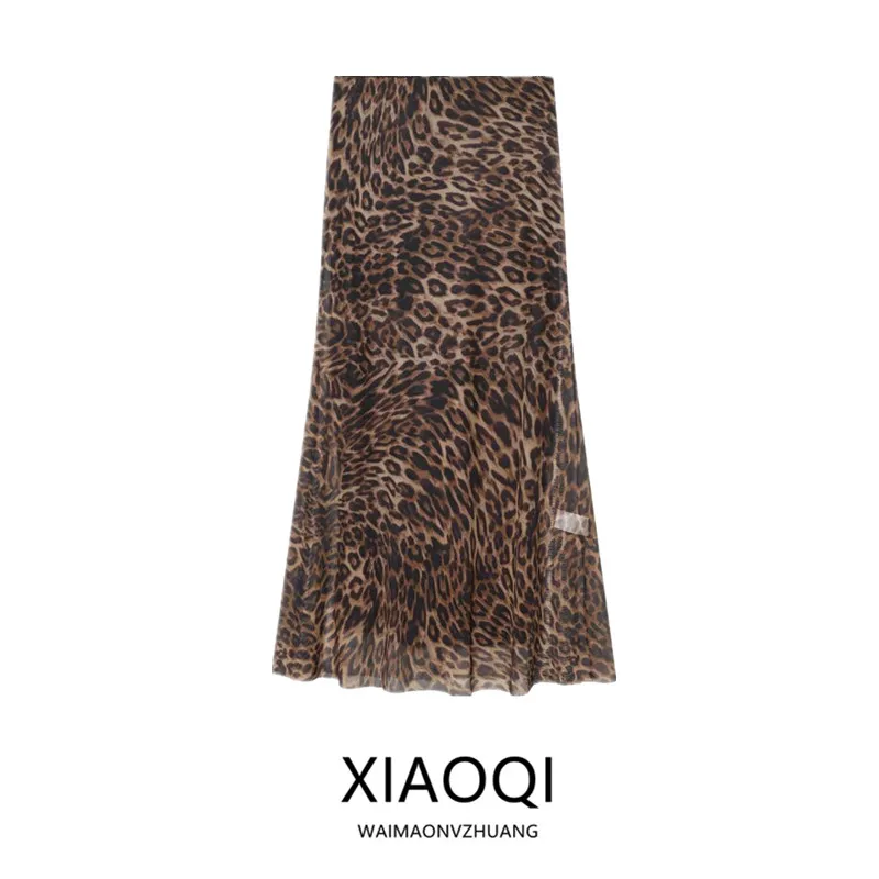 Summer 2026 Women's Mid-Waist Versatile Animal Print Halter Neck Dress A-Line Skirt Straight Cut Other Materials 100%
Summer 2026 Women's Mid-Waist Versatile Animal Print Halter Neck Dress A-Line Skirt Straight Cut Other Materials 100%