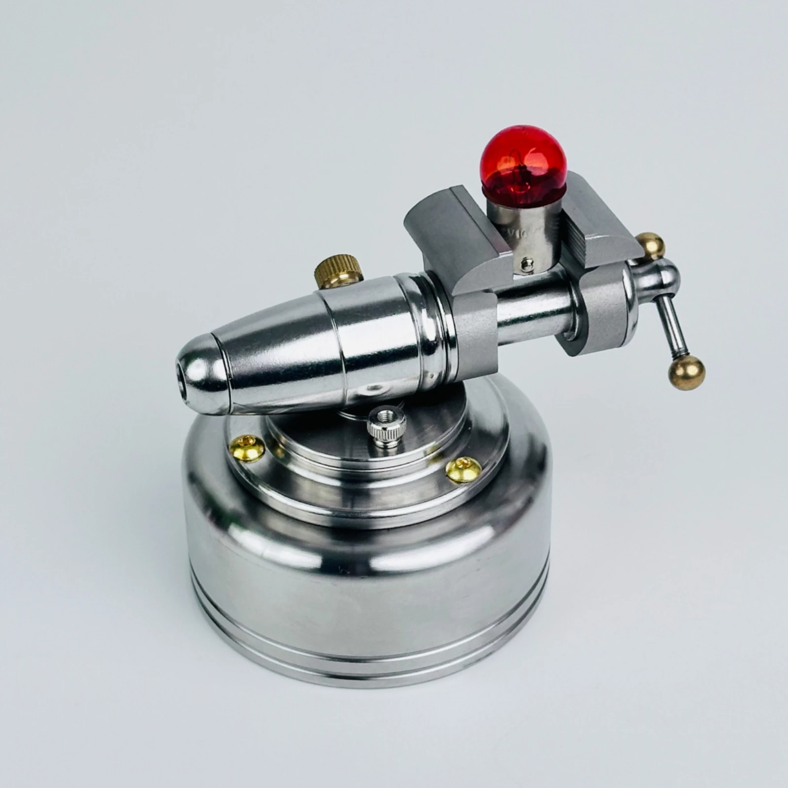 Tabletop Mini Vise Compact Small Parts Vise Bench Clamp Serrated Gripping Surfaces Hand Tool Threaded Tightening for Handwork
Tabletop Mini Vise Compact Small Parts Vise Bench Clamp Serrated Gripping Surfaces Hand Tool Threaded Tightening for Handwork