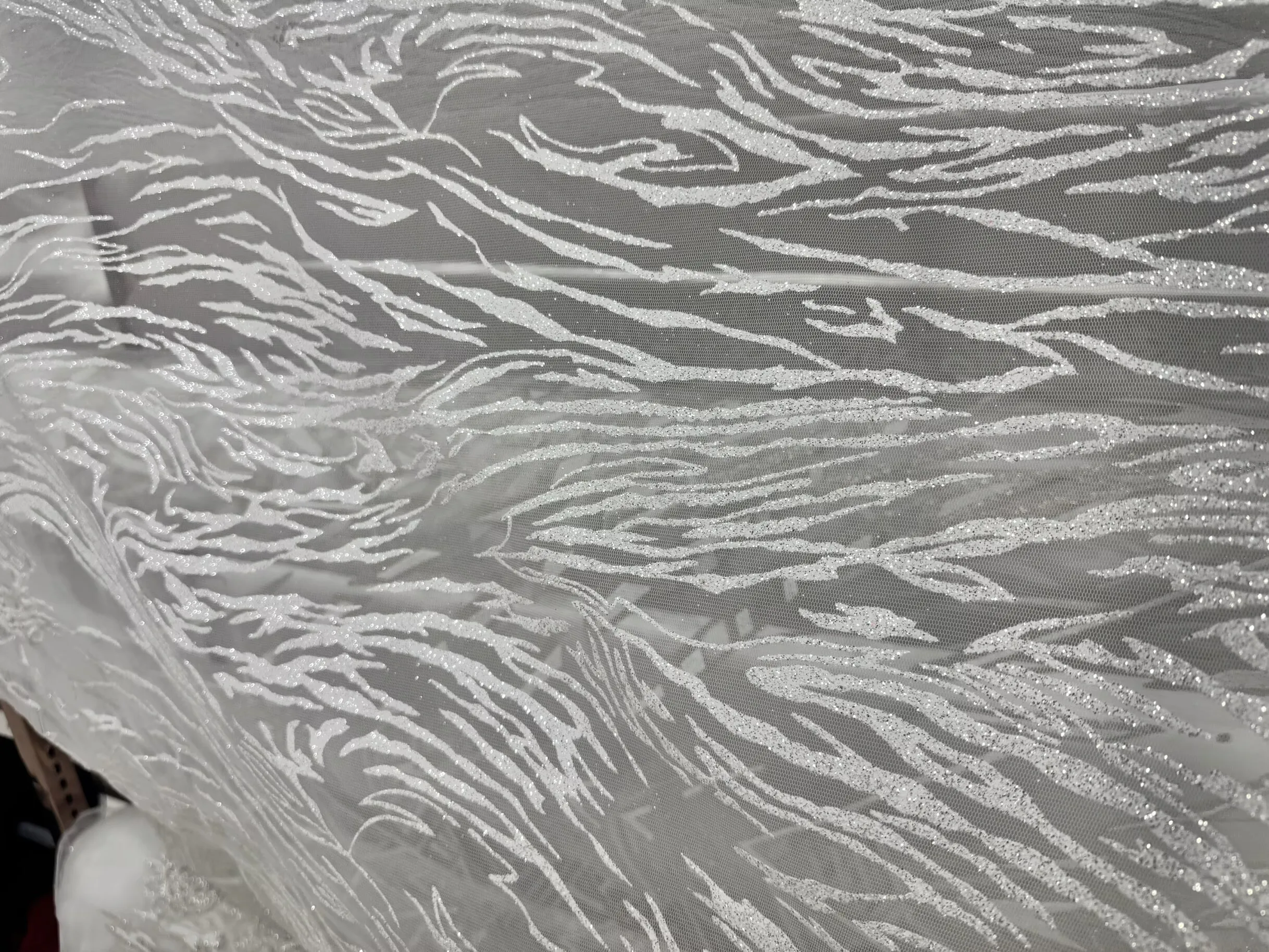 Luxury Sheer Floral Foiling Sequins Fabric Stage Wear Dresses Performance Costumes Hot Stamping Embroidered Lace Material
Luxury Sheer Floral Foiling Sequins Fabric Stage Wear Dresses Performance Costumes Hot Stamping Embroidered Lace Material