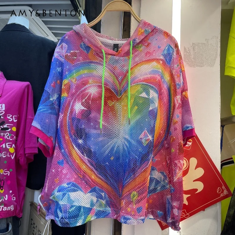 Fashion Heart Graphic Hooded T-shirt Women's Summer Thin Soft Fabric Loose Fit Short Sleeved Casual Tees Daily Wear Trendy Top
Fashion Heart Graphic Hooded T-shirt Women's Summer Thin Soft Fabric Loose Fit Short Sleeved Casual Tees Daily Wear Trendy Top