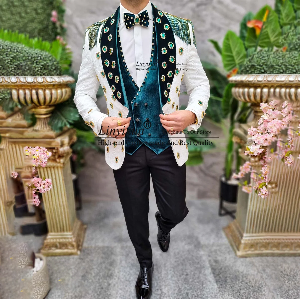 Luxury tassel Beaded Men Suits 3 Pieces Sets Groom Tuxedos Shawl Lapel Party Prom Blazer Slim Fit Dinner Wedding Costume Homme
Luxury tassel Beaded Men Suits 3 Pieces Sets Groom Tuxedos Shawl Lapel Party Prom Blazer Slim Fit Dinner Wedding Costume Homme