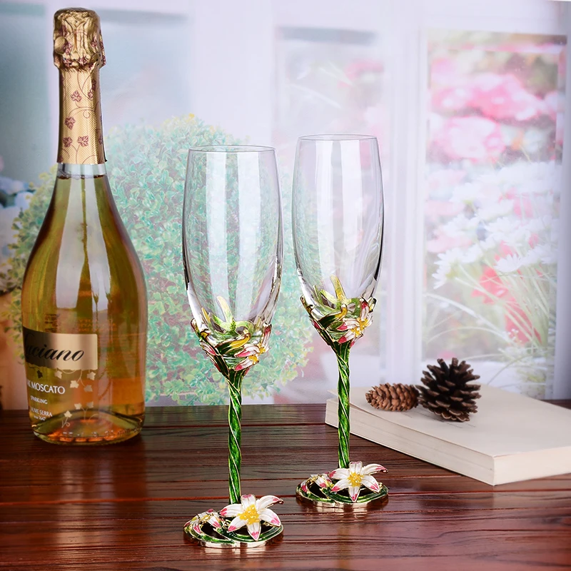 Crystal Glass Champagne Cup, Creative Rose Enamel Goblet, Wine Cup Gift Cup, High-Grade Wedding Gifts, Home Decor Accessories
Crystal Glass Champagne Cup, Creative Rose Enamel Goblet, Wine Cup Gift Cup, High-Grade Wedding Gifts, Home Decor Accessories