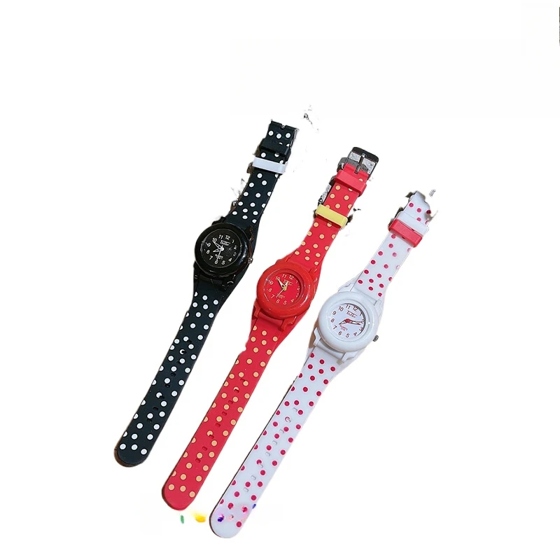 Mori small fresh watch, Korean version of simple and cute girl heart quartz watch
Mori small fresh watch, Korean version of simple and cute girl heart quartz watch