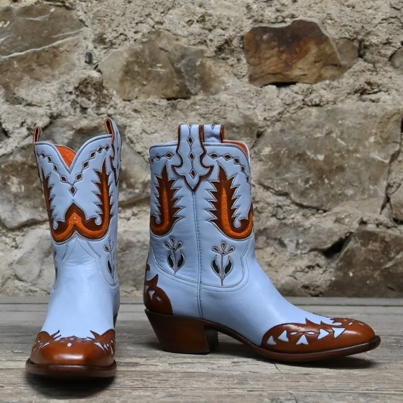 PU Leather Embroidery Pointed Toe Mid-Calf Women Western Boots Chunky High Heels Slip On Design Large Size Cowboy Shoes
PU Leather Embroidery Pointed Toe Mid-Calf Women Western Boots Chunky High Heels Slip On Design Large Size Cowboy Shoes