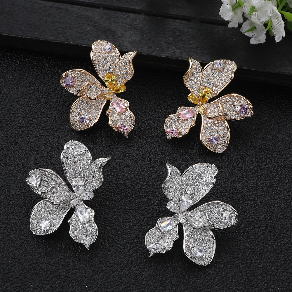 Luxurious and atmospheric geometric flowers earring suitable for women's weddings cubic zirconia Dubai UAE wedding jewelry A0306
Luxurious and atmospheric geometric flowers earring suitable for women's weddings cubic zirconia Dubai UAE wedding jewelry A0306