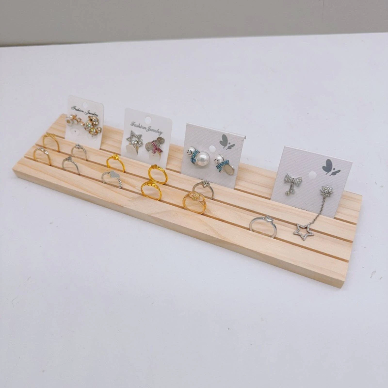 Card Slot Jewelry Display Rack Wooden Wood Earring Stand Earring Display Stand Sturdy Lightweight for Boutique
Card Slot Jewelry Display Rack Wooden Wood Earring Stand Earring Display Stand Sturdy Lightweight for Boutique