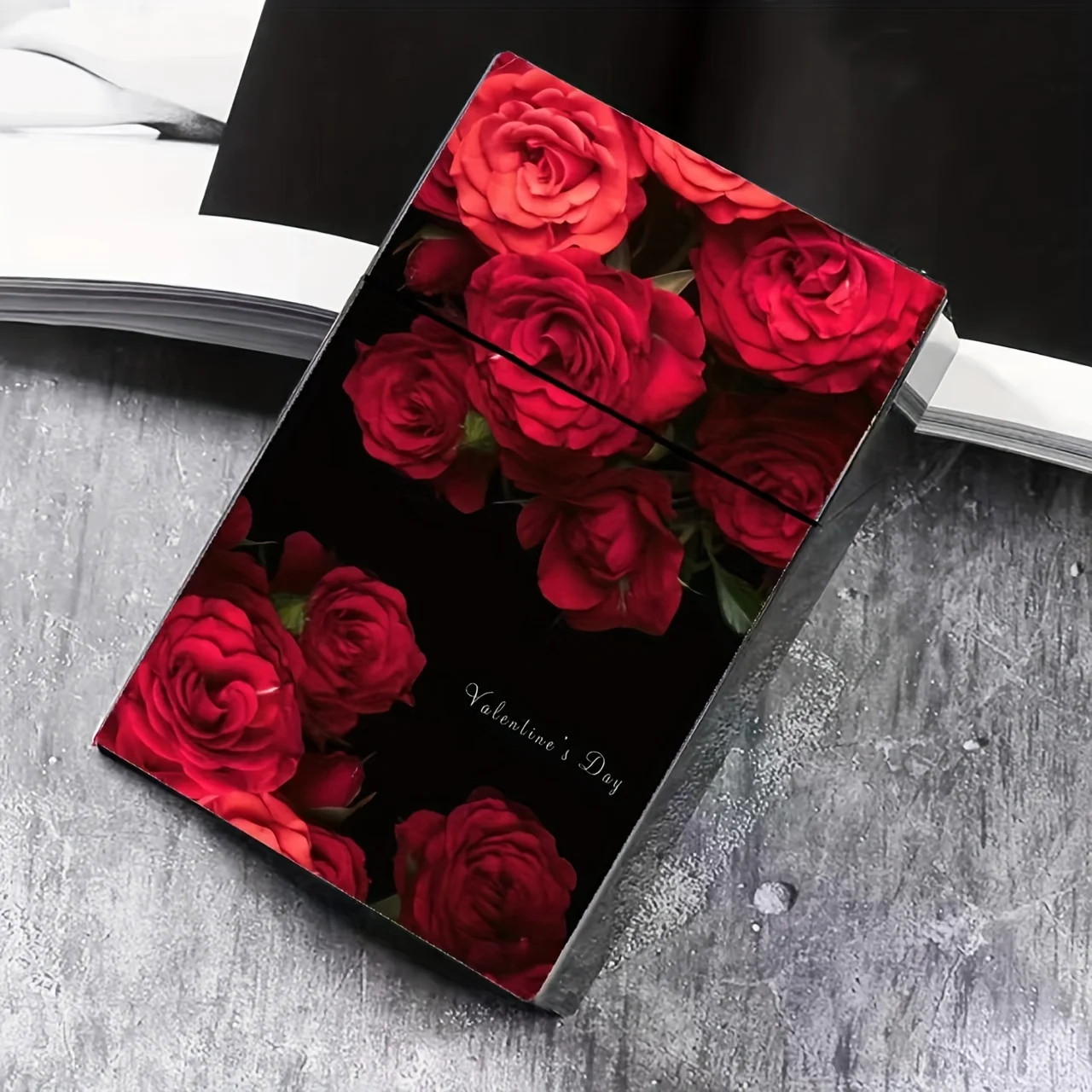 Plant print plastic cigarette case portable cigarette storage case suitable for women and men
Plant print plastic cigarette case portable cigarette storage case suitable for women and men