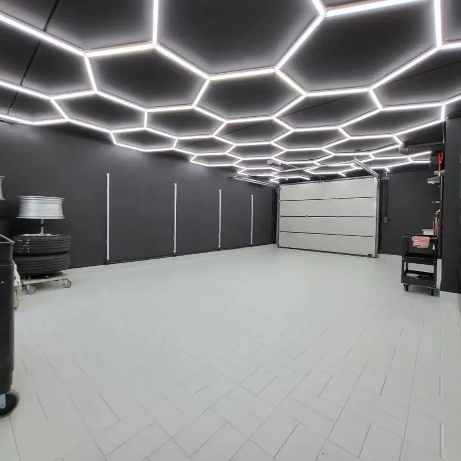 Energy Efficient Hexagon LED Lighting for Garage Barbershop Gym Car Detailing Wash Workshop 4S Showroom Honeycomb Ceiling Light
Energy Efficient Hexagon LED Lighting for Garage Barbershop Gym Car Detailing Wash Workshop 4S Showroom Honeycomb Ceiling Light